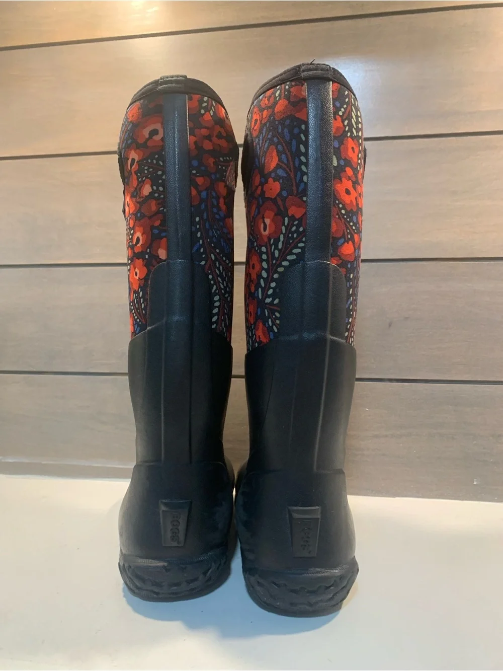 Bogs Womens Mesa Super Flowers Boot Black Red Sz 6 Waterproof Casual Outdoor